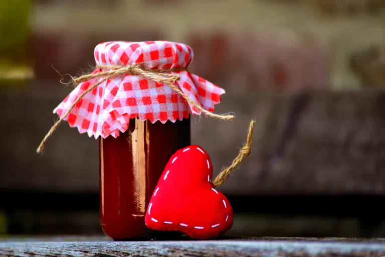 jahodová marmeláda patří mezi oblíbené jahody recepty